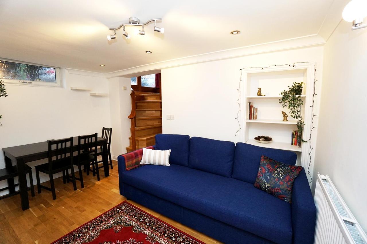 Cozy Retreat By Aresti Hotels ロンドン エクステリア 写真